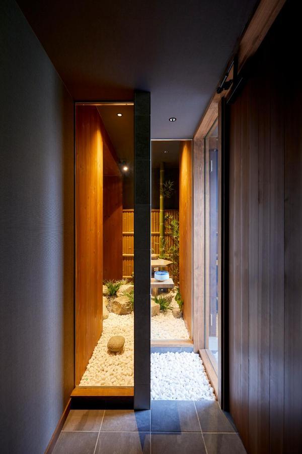 古今 天下茶屋 With A Private Parking Lot And A Half Open-Air Bath And Direct To Kix Villa Осака Екстериор снимка